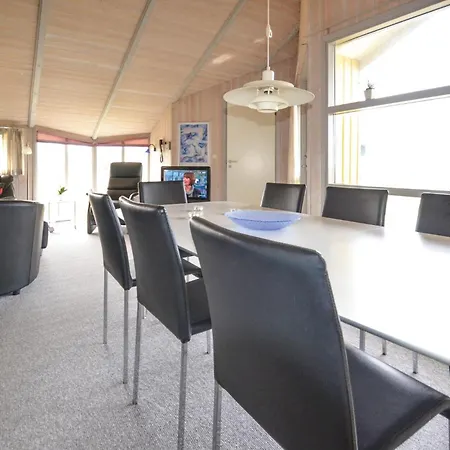 Hébergement de vacances Lovely Home In Hvide Sande With Sauna