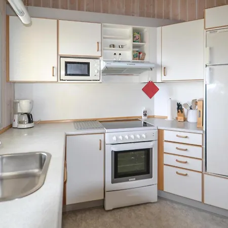 Lovely Home In Hvide Sande With Sauna Hébergement de vacances Bjerregård